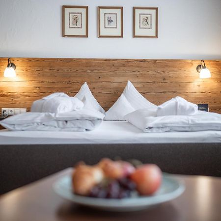 Das Posthaus Stubai&Smart Hotel ฟูลป์เมส ภายนอก รูปภาพ