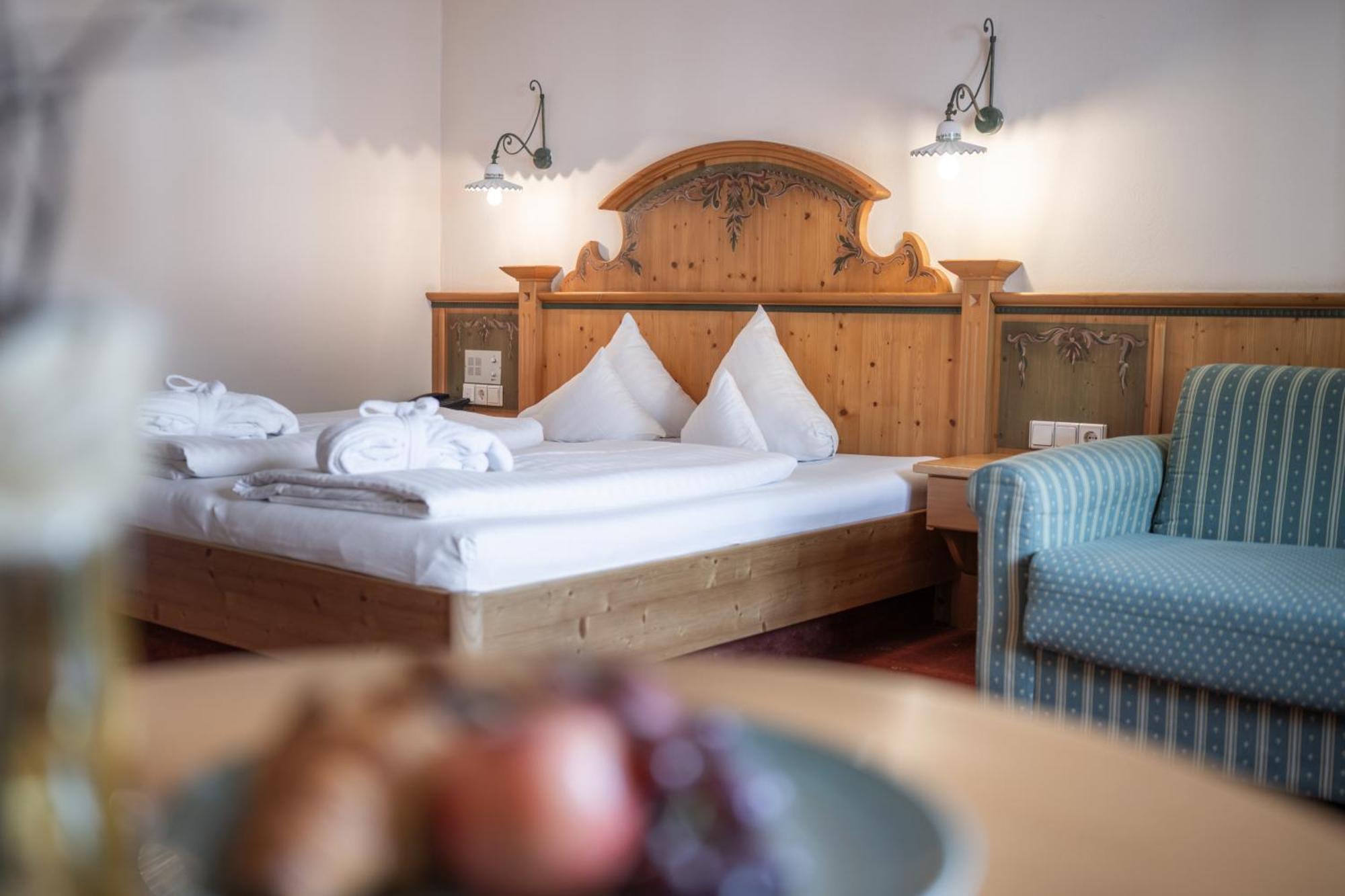Das Posthaus Stubai&Smart Hotel ฟูลป์เมส ภายนอก รูปภาพ